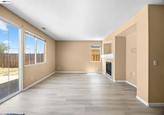 Photo 3 of Sale Pending at 4528 Wagon Trl Way, Antioch, CA 94531 | MLS# 41139442 | Listing updated on 2026-09-04
