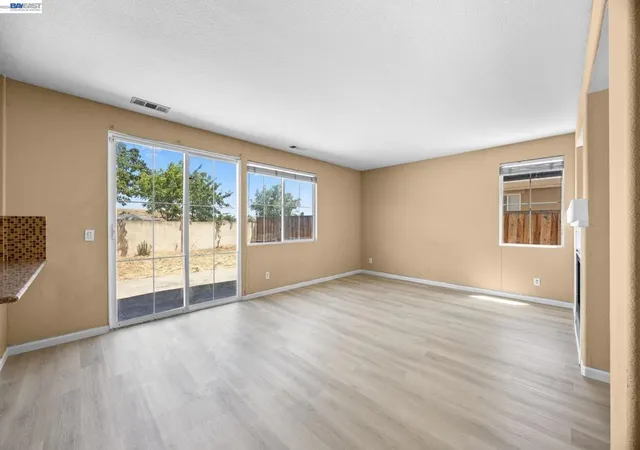 Photo 4 of Sale Pending at 4528 Wagon Trl Way, Antioch, CA 94531 | MLS# 41139442 | Listing updated on 2026-09-04