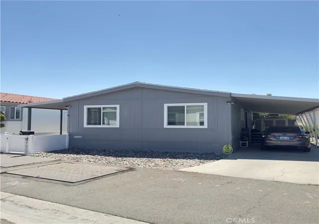 Photo 2 of Manufactured home for sale at 2 Palm, Anaheim, CA 92801 | MLS# PW26135048 | Listing updated on 2026-09-19