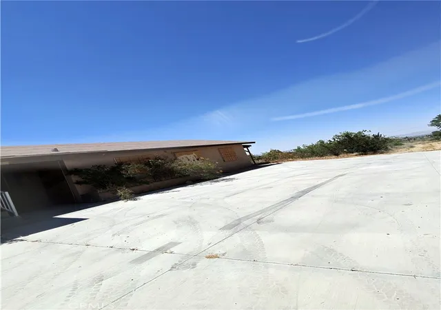 1st image of 9640 Malpaso, Phelan, CA 92371 | MLS# HD26137145