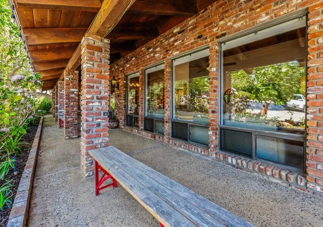 2nd image of 3082 Camino Cielo, Fallbrook, CA 92028 | MLS# NDP2606061