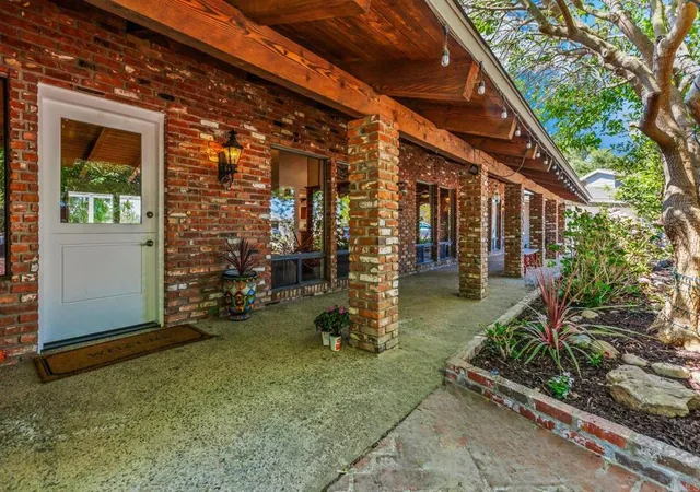 3rd image of 3082 Camino Cielo, Fallbrook, CA 92028 | MLS# NDP2606061