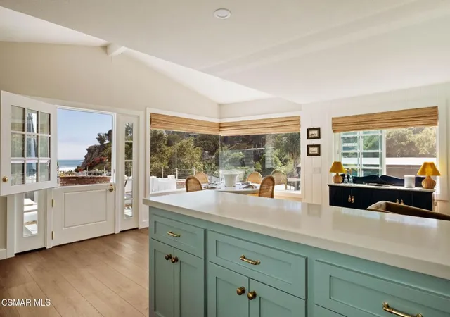 Photo 3 of Manufactured home for sale at 1 Paradise Cvs Rd, Malibu, CA 90265 | MLS# 226002977 | Listing updated on 2026-07-09
