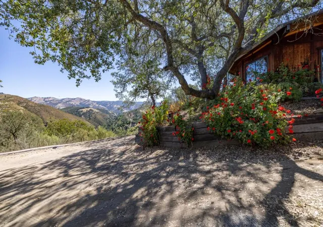 2nd image of 37840 Poppy Tree Ln, Carmel Valley, CA 93924 | MLS# ML82052121