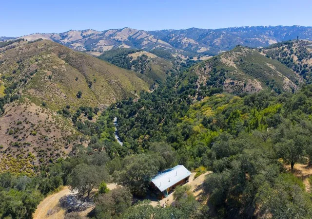 33rd image of 37840 Poppy Tree Ln, Carmel Valley, CA 93924 | MLS# ML82052121