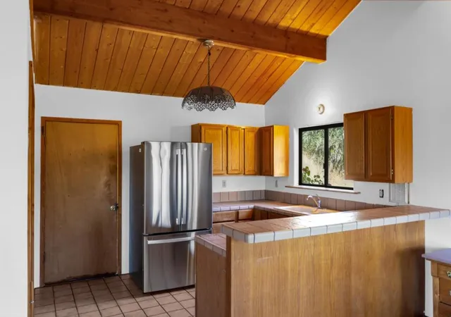 4th image of 37840 Poppy Tree Ln, Carmel Valley, CA 93924 | MLS# ML82052121