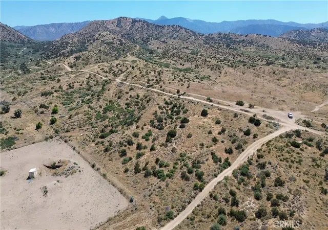 4th image of 8001 Johnson Rd, Phelan, CA 92371 | MLS# CV26136163