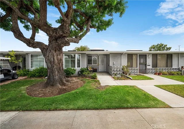 Homes for sale in Seal Beach, CA | 13701 Alderwood Ln W #29E, Seal Beach, CA 90740 | MLS# PW26137983