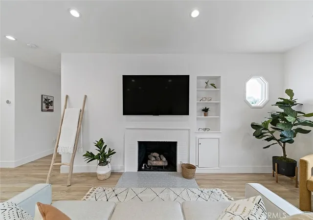5th image of 618 N Pass, Burbank, CA 91505 | MLS# GD26132606