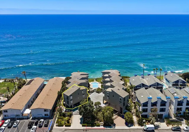 1st image of 940 Sealane Dr #7, Encinitas, CA 92024 | MLS# NDP2606069