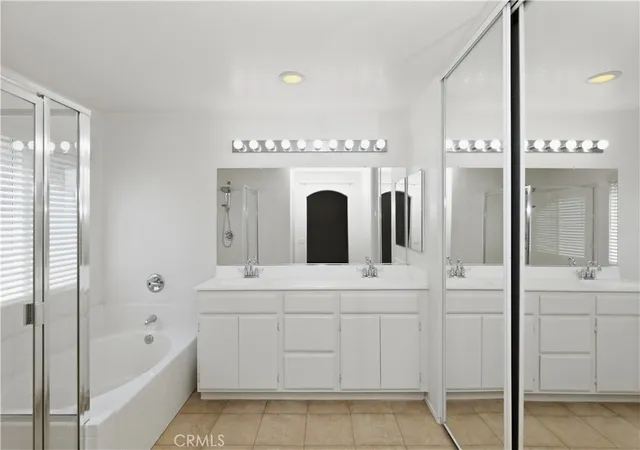 5th image of 16176 Setting Sun Cir, Riverside, CA 92503 | MLS# OC26127579