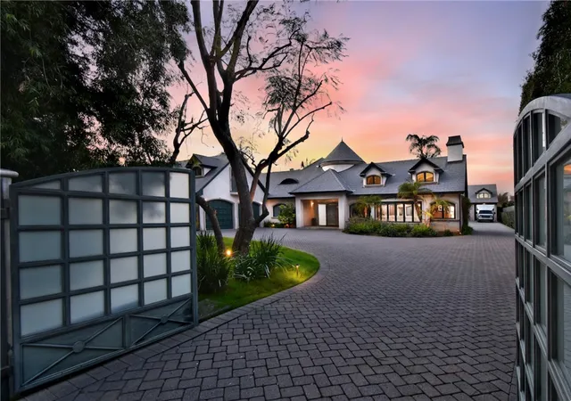 1st image of 13157 Chandler Blvd, Sherman Oaks, CA 91401 | MLS# SR26138109