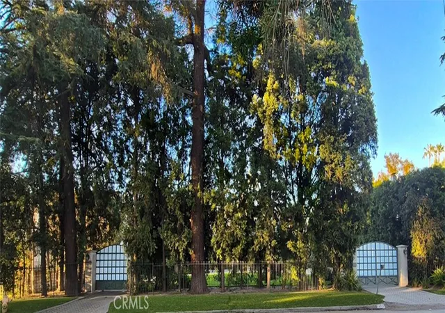 3rd image of 13157 Chandler Blvd, Sherman Oaks, CA 91401 | MLS# SR26138109