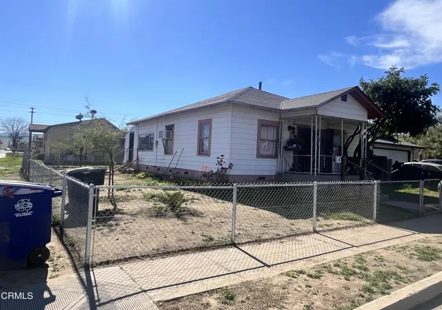 Homes for sale in Coalinga, CA | 296 E Coolidge St, Coalinga, CA 93210 | MLS# V1-37186