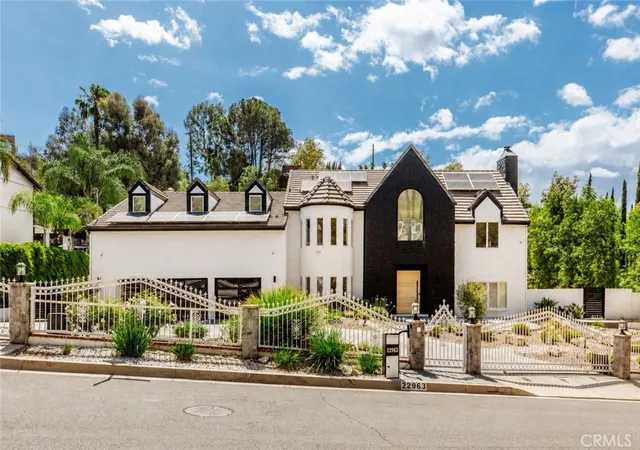 2nd image of 22963 Cass Ave, Woodland Hills, CA 91364 | MLS# SR26138084