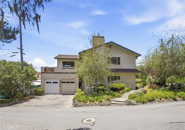 Photo 3 of Single family home for sale at 490 Warwick St, Cambria, CA 93428 | MLS# SC26134131 | Listing updated on 2026-10-05