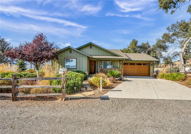 Homes for sale in Clearlake, CA | 3012 Oak Crest Dr, Clearlake, CA 95422 | MLS# LC26130254