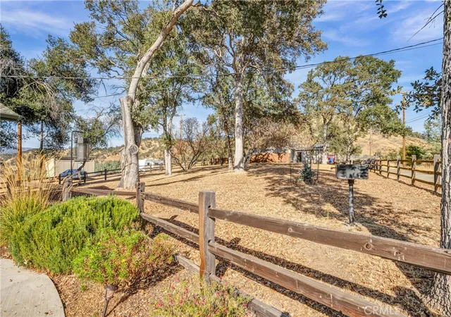 Homes for sale in Clearlake, CA | 3012 Oak Crest Dr, Clearlake, CA 95422 | MLS# LC26130254