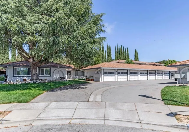 Homes for sale in Gilroy, CA | 1271 Juniper Dr #7, Gilroy, CA 95020 | MLS# ML82052152