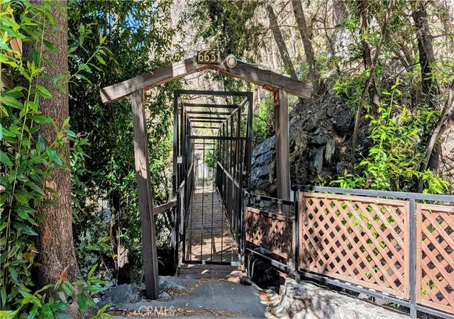 Homes for sale in Mt Baldy, CA | 6631 Bear Canyon Rd, Mt Baldy, CA 91759 | MLS# CV26136094