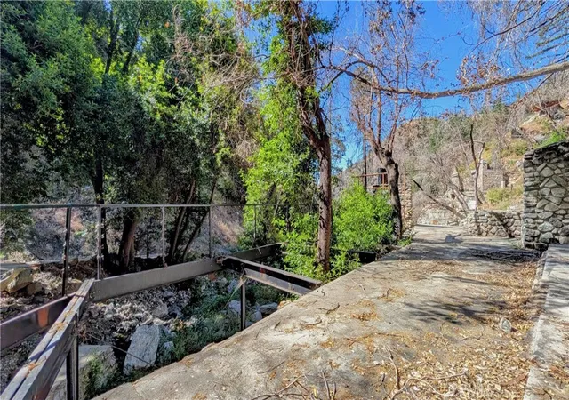 Homes for sale in Mt Baldy, CA | 6631 Bear Canyon Rd, Mt Baldy, CA 91759 | MLS# CV26136094