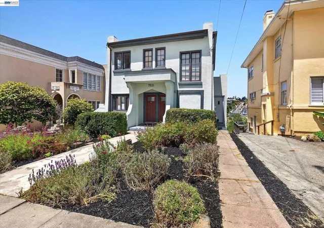 Photo 2 of Multi family home for sale at 753 Warfield Ave, Oakland, CA 94610 | MLS# 41139494 | Listing updated on 2026-09-17