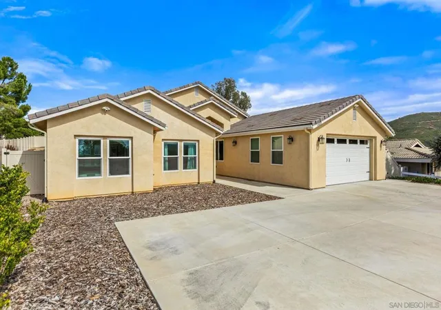 Homes for sale in Ramona, CA | 15829 Fecanin, Ramona, CA 92065 | MLS# 260015360SD