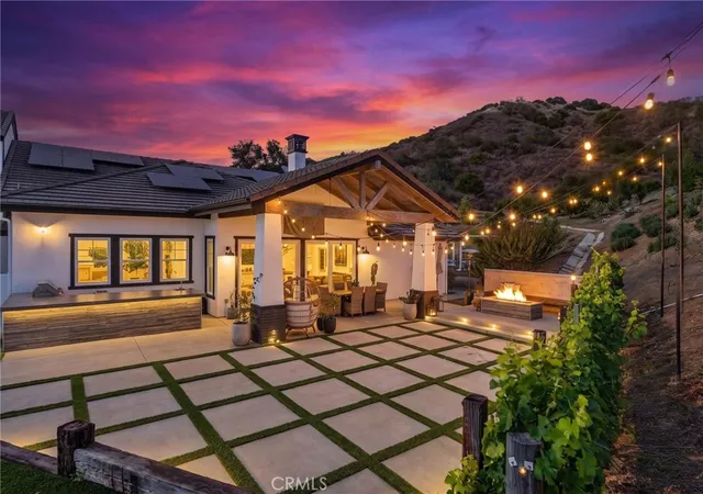 Photo 3 of Mansion for sale at 44880 Via Vaquero, Temecula, CA 92590 | MLS# SW26136342 | Listing updated on 2026-09-26