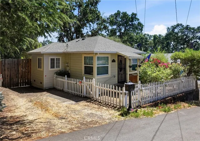 Photo 1 of Single family home for sale at 14033 Konocti St, Clearlake, CA 95422 | MLS# LC26138278 | Listing updated on 2026-06-25