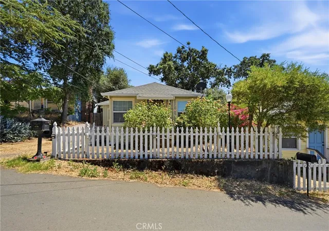 Photo 2 of Single family home for sale at 14033 Konocti St, Clearlake, CA 95422 | MLS# LC26138278 | Listing updated on 2026-06-25