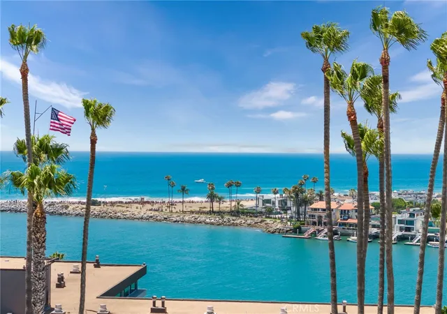 Photo 2 of Single family home for sale at 2508 Ocean Blvd, Corona Del Mar, CA 92625 | MLS# OC26136791 | Listing updated on 2026-09-27