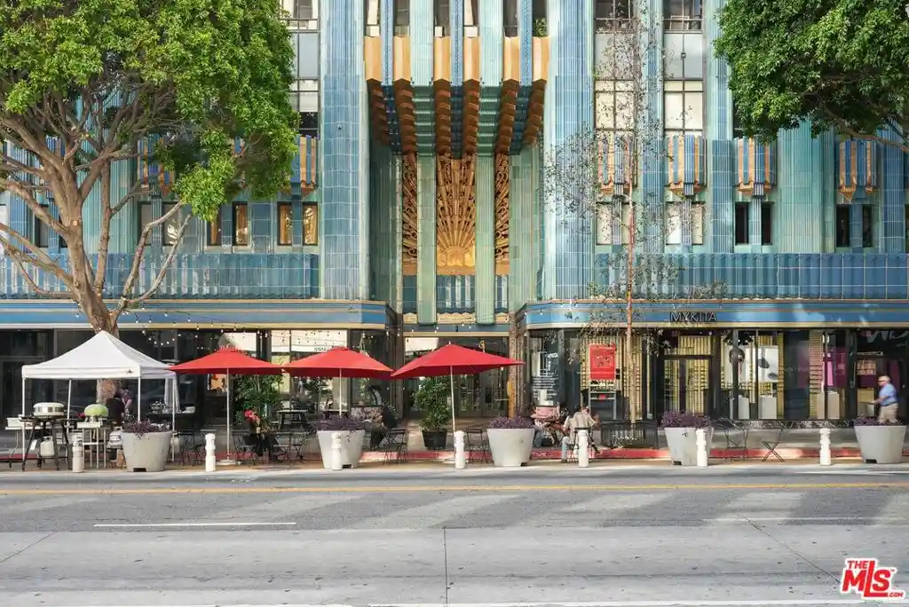 Listing Photo 61 - Condo for sale in 849 S Broadway located at 849 S Broadway, Los Angeles, CA 90014 - Unit #1210