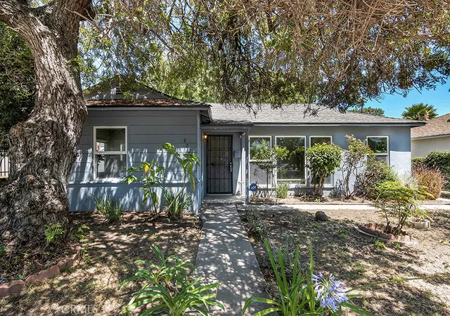Photo 1 of Single family home for sale at 8226 Whiteoak Ave, Northridge, CA 91325 | MLS# SR26138323 | Listing updated on 2026-09-28