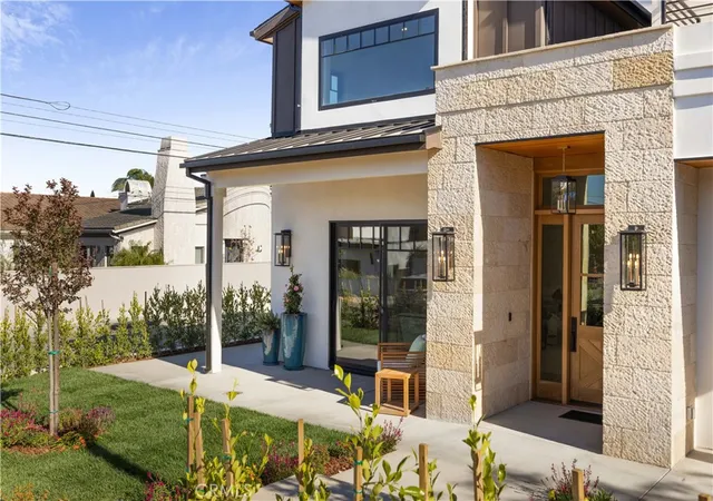 Homes for sale in Manhattan Beach, CA | 1658 5Th, Manhattan Beach, CA 90266 | MLS# SB26138006