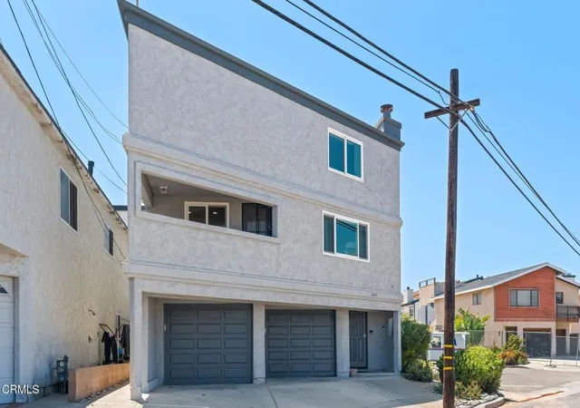 1st image of 2425 Panama Dr, Oxnard, CA 93035 | MLS# V1-37200