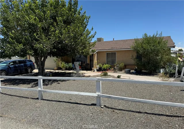 Photo 2 of Single family home for sale at 40044 Ridgemist St, Palmdale, CA 93591 | MLS# SR26089742 | Listing updated on 2026-07-01