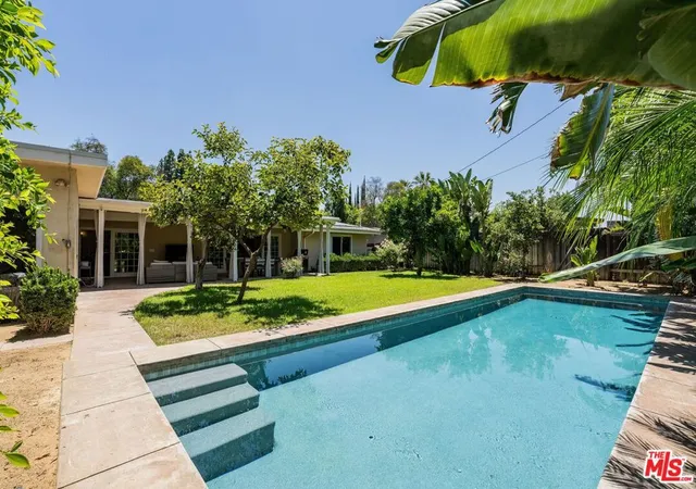 1st image of 22421 Miranda St, Woodland Hills, CA 91367 | MLS# 26849299