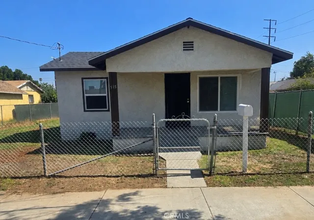 3rd image of 515 W N, Colton, CA 92324 | MLS# IV26138502