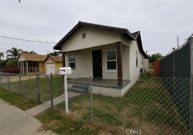 4th image of 515 W N, Colton, CA 92324 | MLS# IV26138502