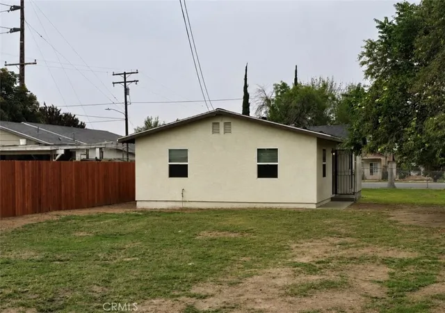 5th image of 515 W N, Colton, CA 92324 | MLS# IV26138502