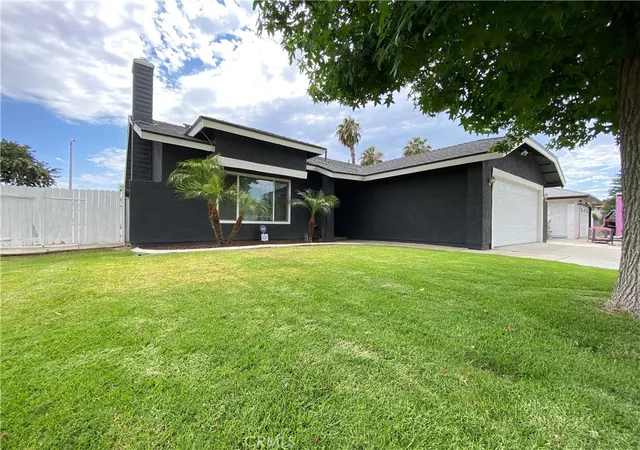 Homes for sale in Moreno Valley, CA | 25899 Casa Fantastico Dr, Moreno Valley, CA 92551 | MLS# IV26138510