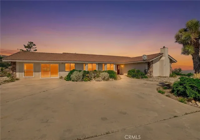 2nd image of 2929 Snow Line Dr, Pinon Hills, CA 92372 | MLS# IG26138499
