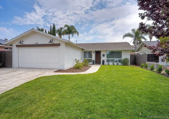 Photo 3 of Sale Pending at 7055 Whipple, San Diego, CA 92122 | MLS# 260015394SD | Listing updated on 2026-07-02