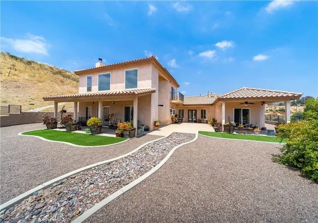 Photo 1 of Single family home for sale at 13675 Davenport, Agua Dulce, CA 91390 | MLS# SR26138108 | Listing updated on 2026-09-21
