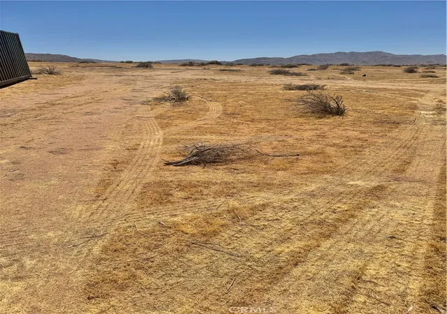 4th image of 0 Nanticoke Rd, Apple Valley, CA 92307 | MLS# HD26138527
