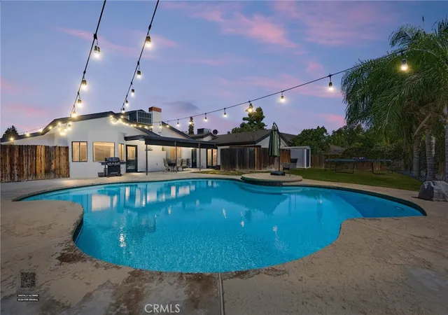Homes for sale in Bakersfield, CA | 5113 Colonial, Bakersfield, CA 93308 | MLS# SR26138380