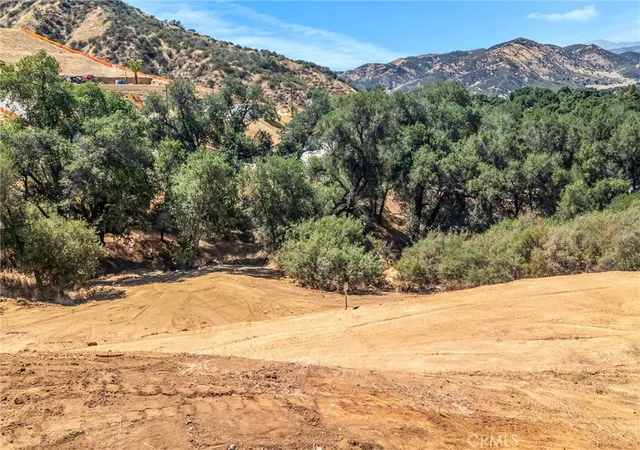 Photo 4 of Land for sale at 13582 Oak Mountain Dr, Yucaipa, CA 92399 | MLS# IG26136941 | Listing updated on 2026-06-25