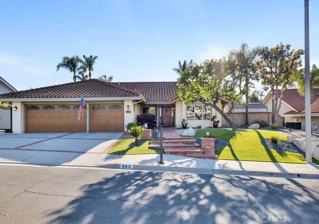 Photo 3 of Sale Pending at 602 Lotus Ave, Thousand Oaks, CA 91360 | MLS# SR26135734 | Listing updated on 2026-09-29