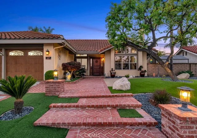 Photo 3 of Sale Pending at 602 Lotus Ave, Thousand Oaks, CA 91360 | MLS# SR26135734 | Listing updated on 2026-09-29