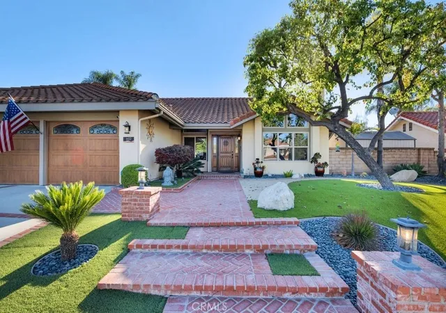Photo 4 of Sale Pending at 602 Lotus Ave, Thousand Oaks, CA 91360 | MLS# SR26135734 | Listing updated on 2026-09-29